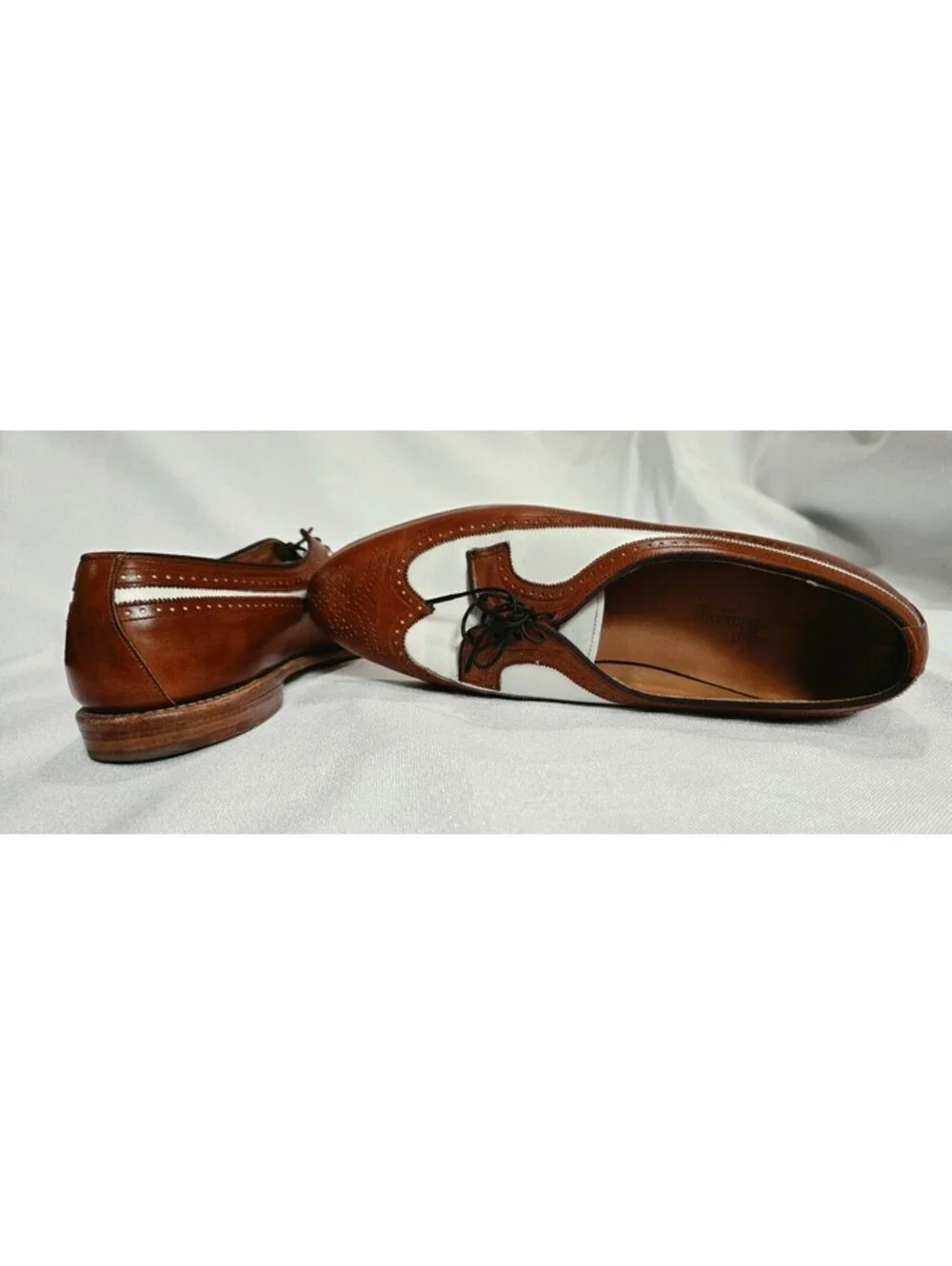 Allen Edmonds Two-Tone Brown and White Leather Wingtip Dress Shoes Size 8.5 B